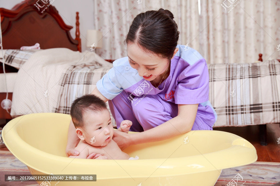 疫情防控常态化(huà)家(jiā)政服務員(yuán)就(jiù)業(yè)與自(zì)我防護